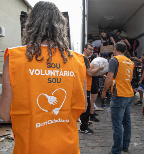 Entrega de doações aos desabrigados do Rio Grande do Sul para Defesa Civil – Voluntariado Eletricidadania-49b Entrega de doações aos desabrigados do Rio Grande do Sul para Defesa Civil - Voluntariado Eletricidadania-49b